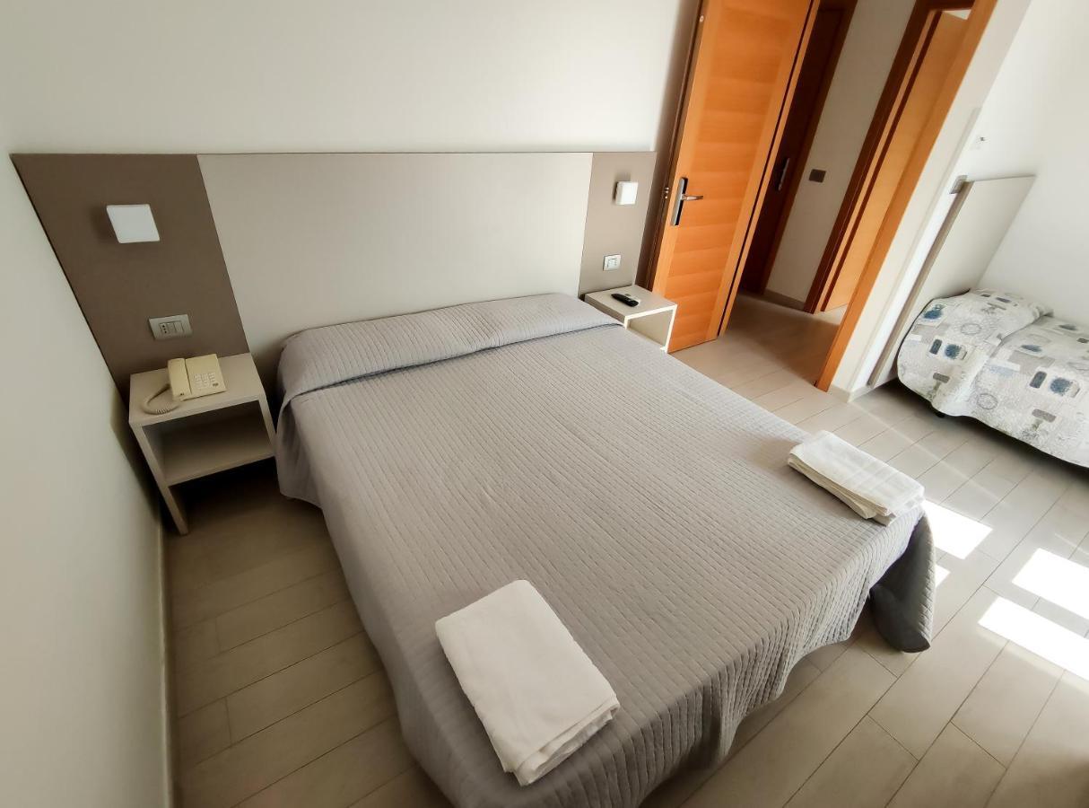 Hotel Capitano Tortoreto Esterno foto