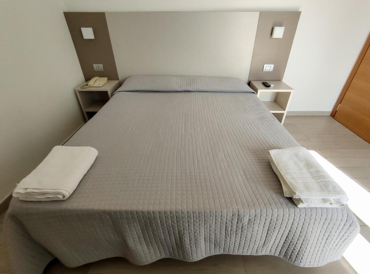 Hotel Capitano Tortoreto Esterno foto