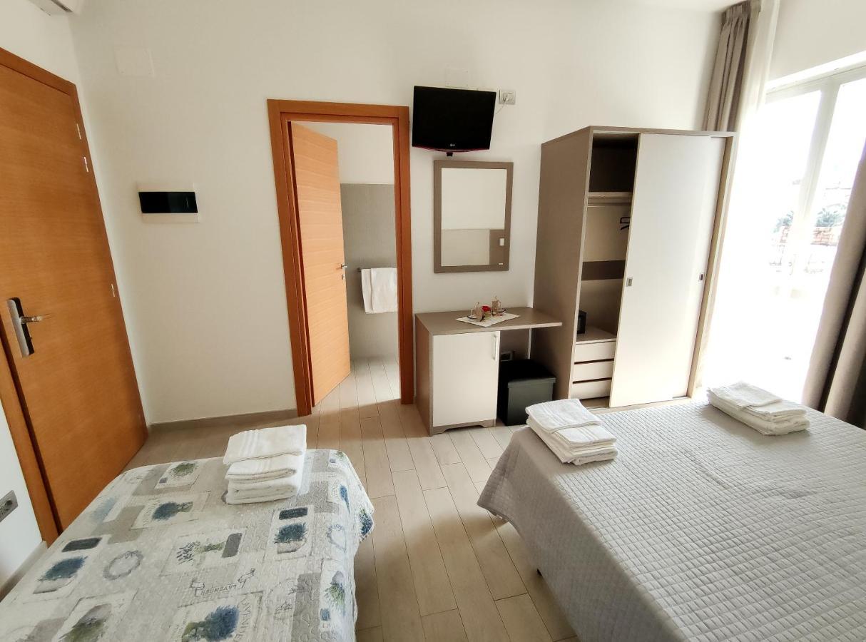 Hotel Capitano Tortoreto Esterno foto